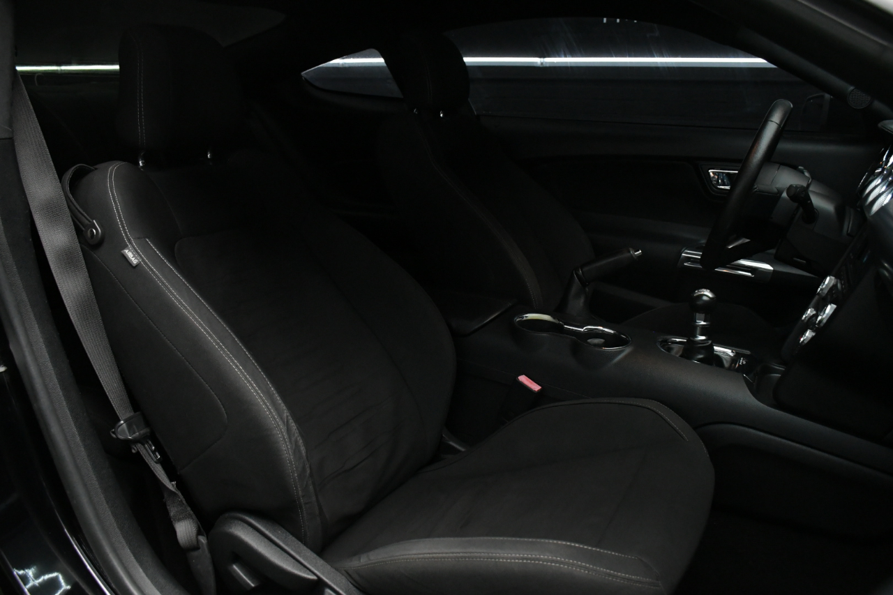 Ford Mustang EcoBoost Coupe 2015