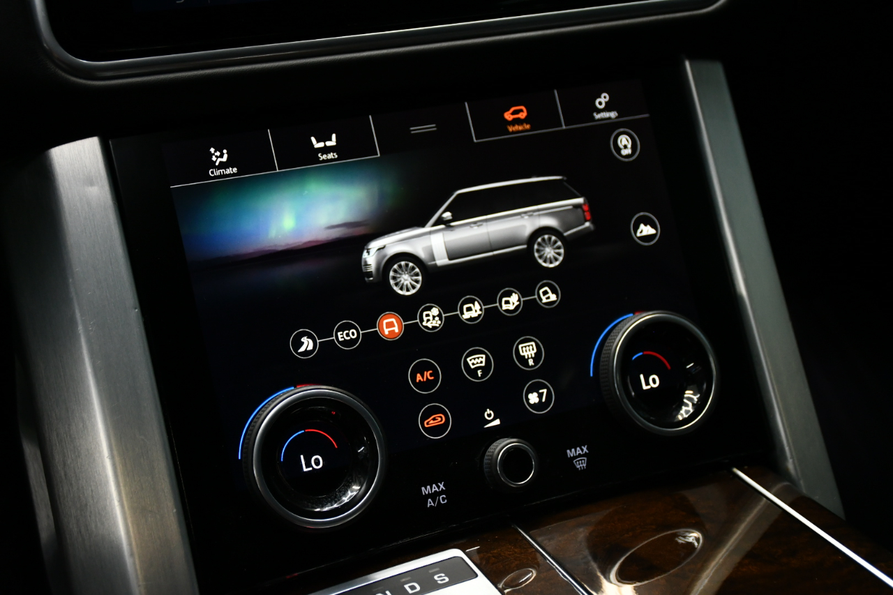 2020 Land Rover Range Rover HSE photo 23