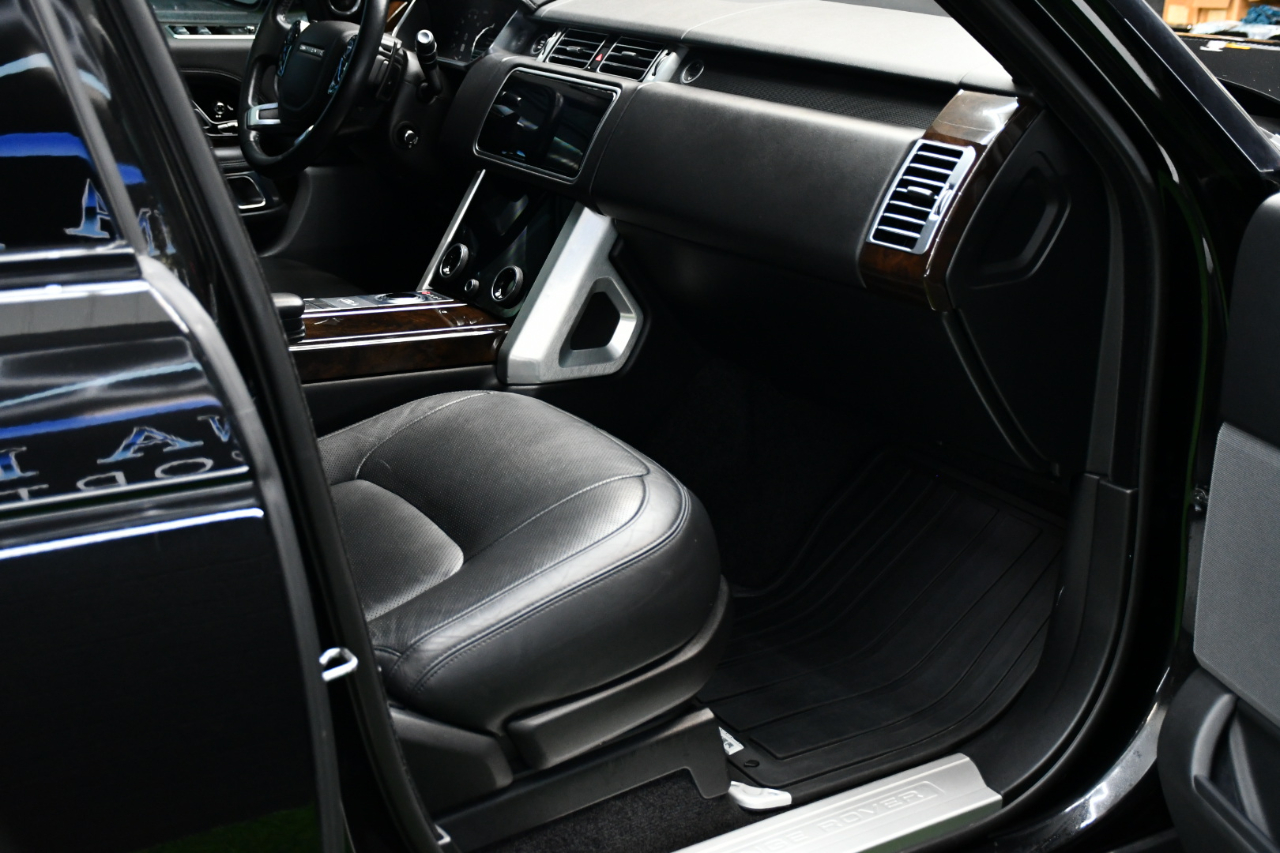 2020 Land Rover Range Rover HSE photo 36