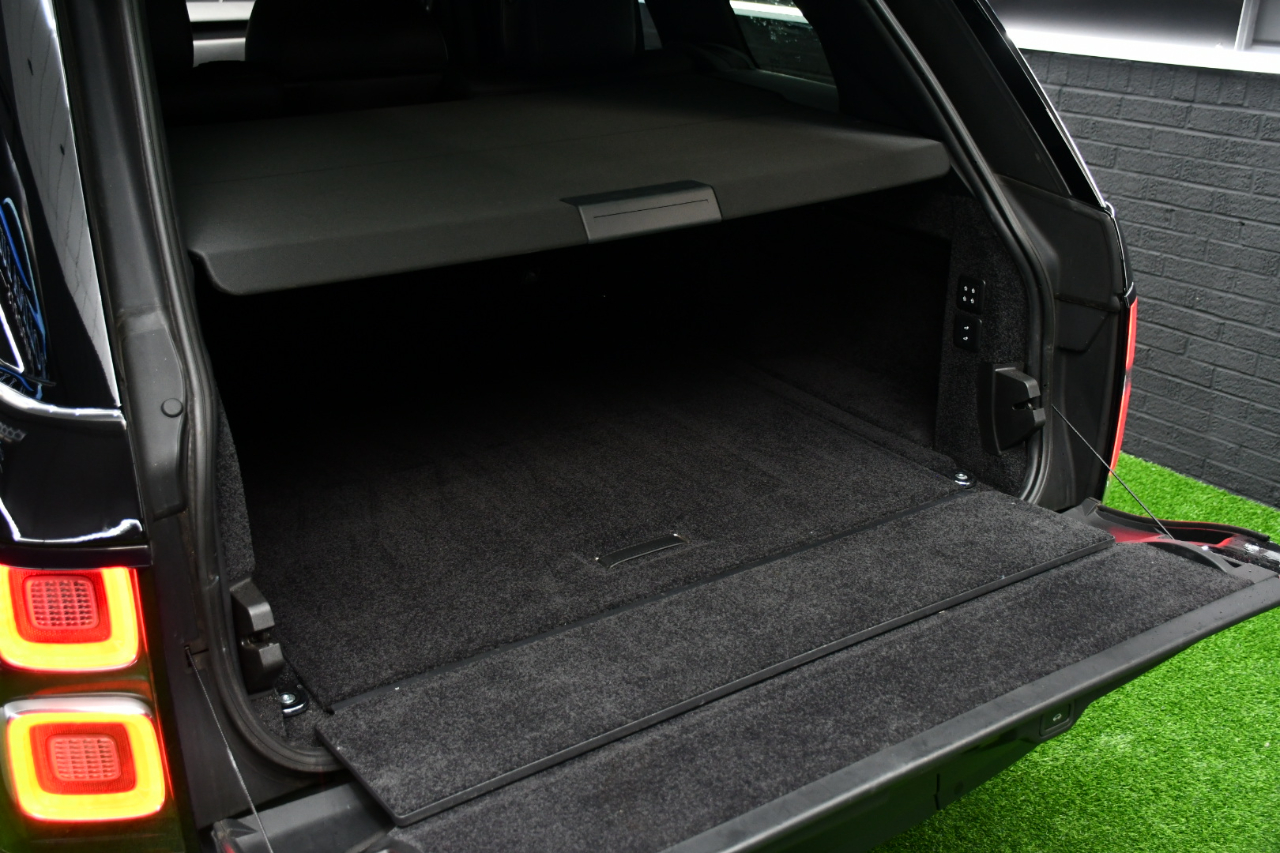 2020 Land Rover Range Rover HSE photo 39