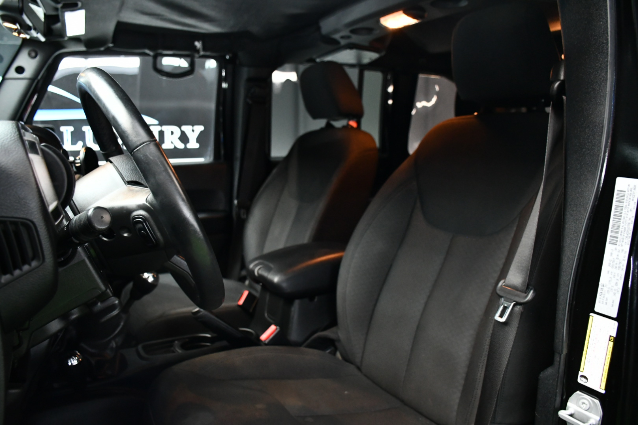 Jeep Wrangler Unlimited Sport 4WD 2017 Jeep Wrangler Unlimited Sport 4WD 2017