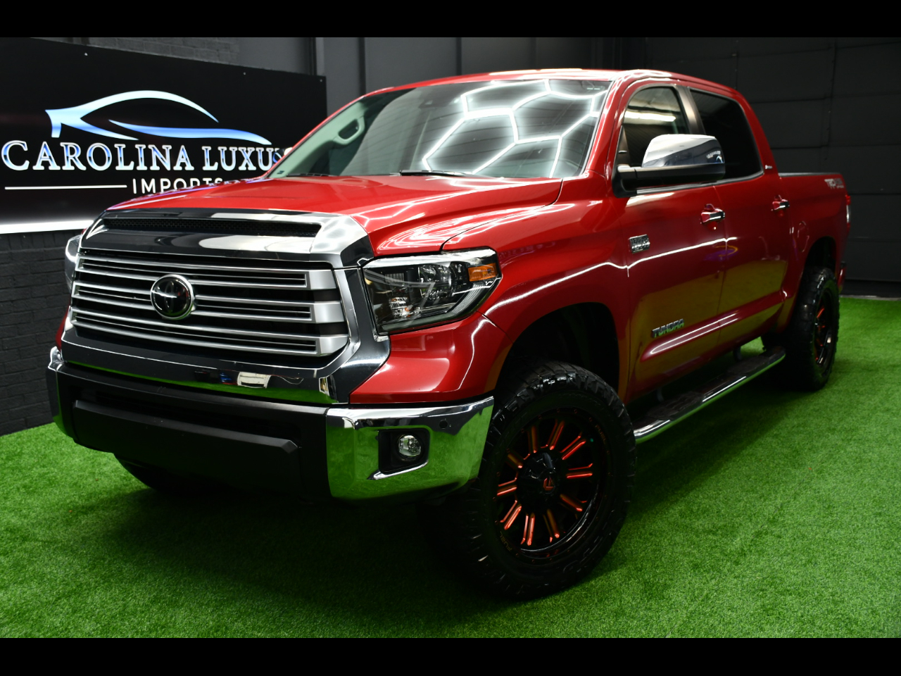 Toyota Tundra Limited 5.7L CrewMax 4WD 2020 Toyota Tundra Limited 5.7L CrewMax 4WD 2020