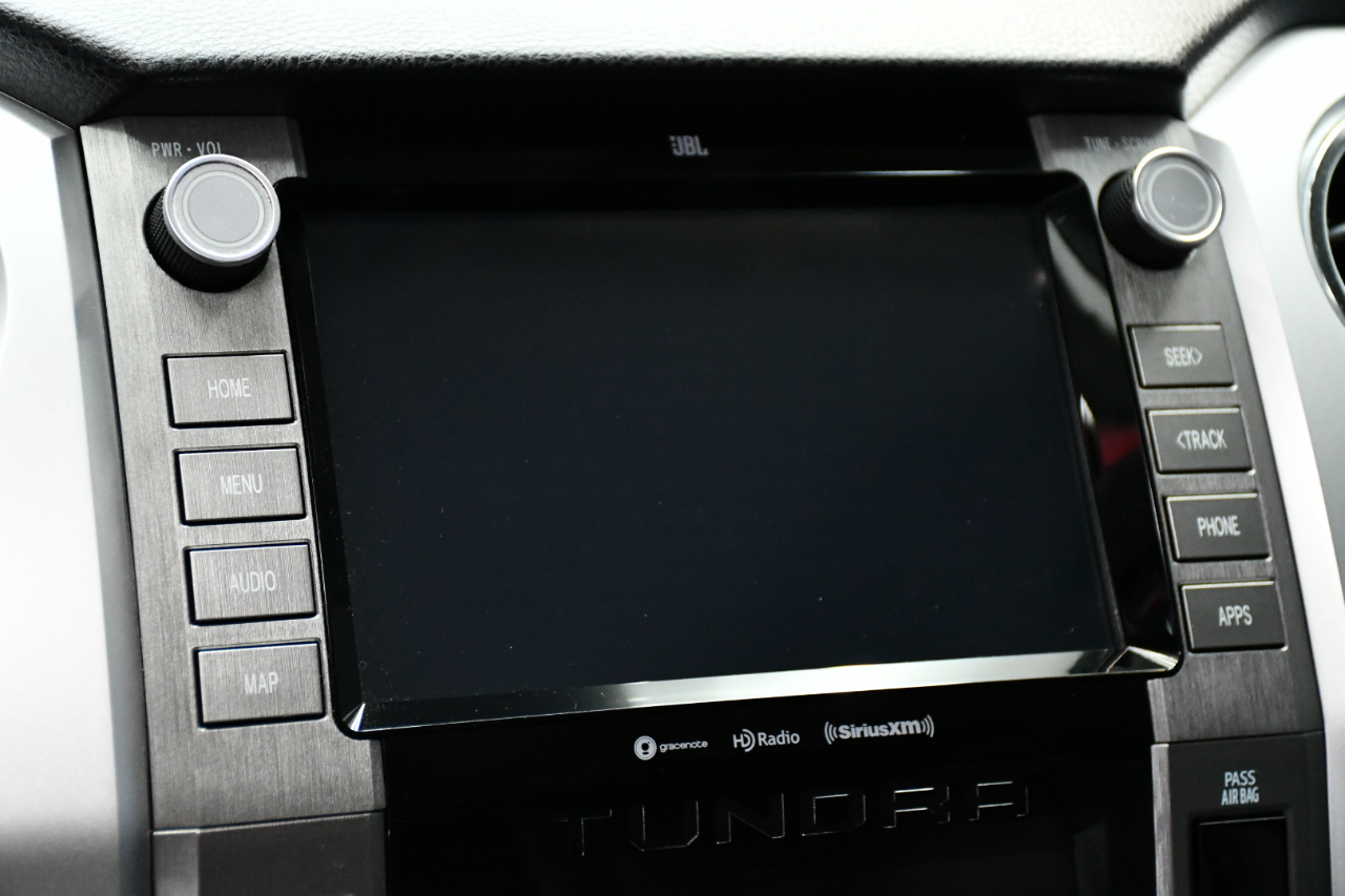 Toyota Tundra Limited 5.7L CrewMax 4WD 2020 Toyota Tundra Limited 5.7L CrewMax 4WD 2020