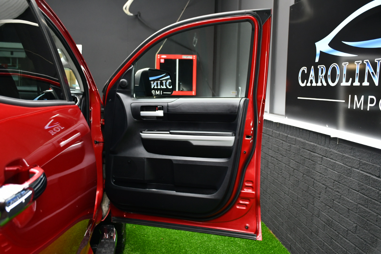 Toyota Tundra Limited 5.7L CrewMax 4WD 2020 Toyota Tundra Limited 5.7L CrewMax 4WD 2020