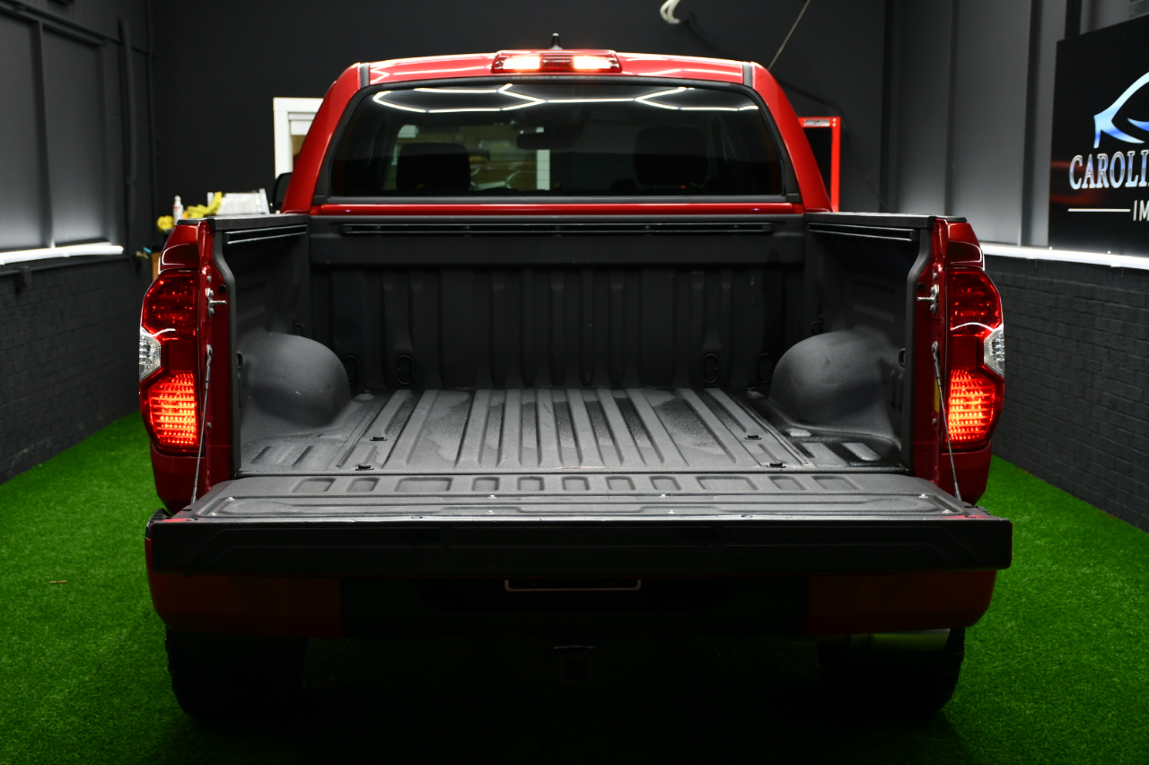 Toyota Tundra Limited 5.7L CrewMax 4WD 2020 Toyota Tundra Limited 5.7L CrewMax 4WD 2020