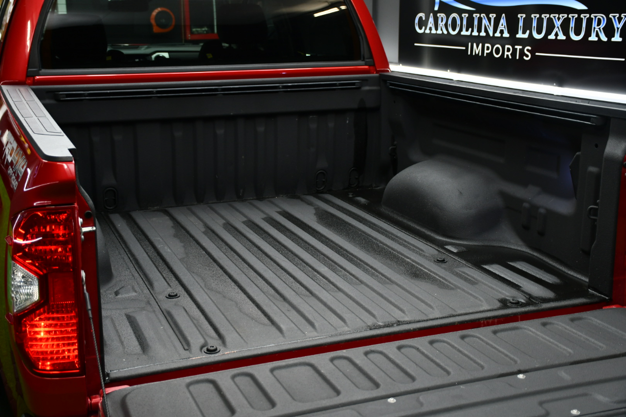 Toyota Tundra Limited 5.7L CrewMax 4WD 2020 Toyota Tundra Limited 5.7L CrewMax 4WD 2020