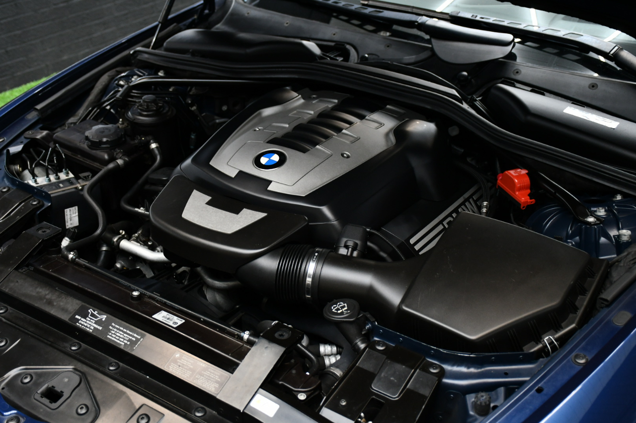 BMW 6-Series 650i Convertible 2010