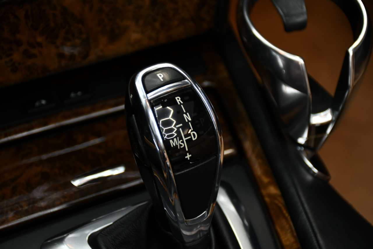 BMW 6-Series 650i Convertible 2010