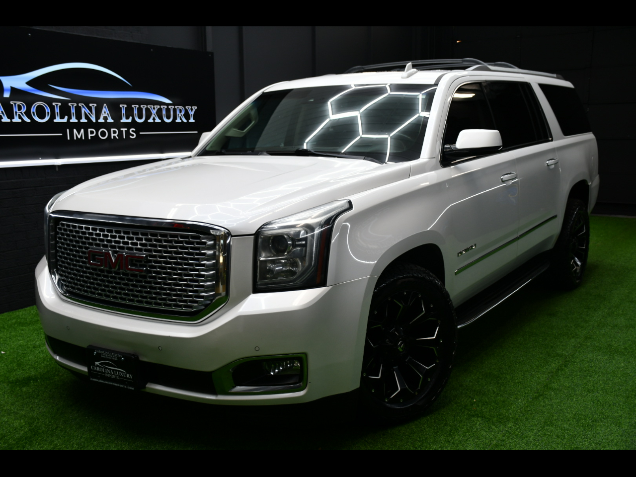 GMC Yukon XL Denali 4WD 2016