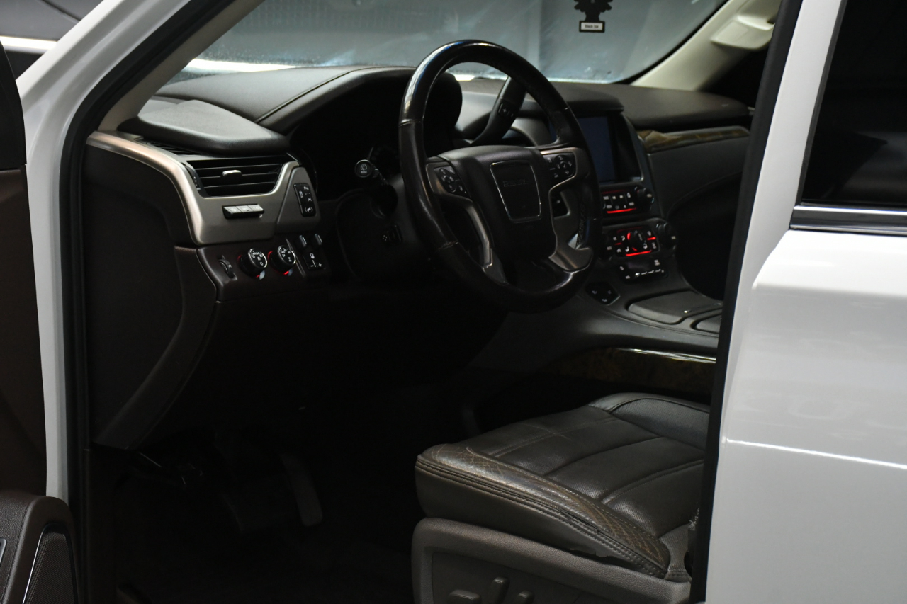 GMC Yukon XL Denali 4WD 2016