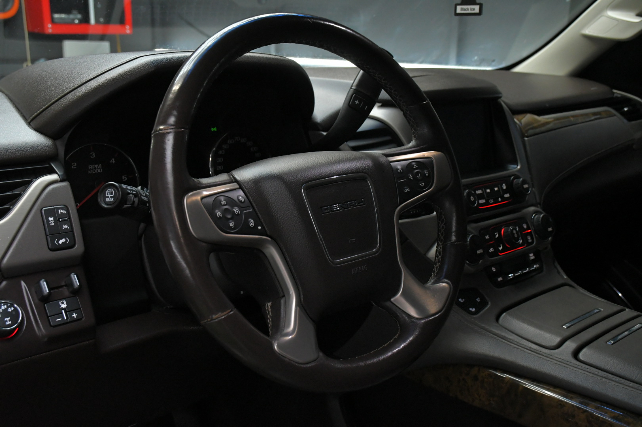 GMC Yukon XL Denali 4WD 2016