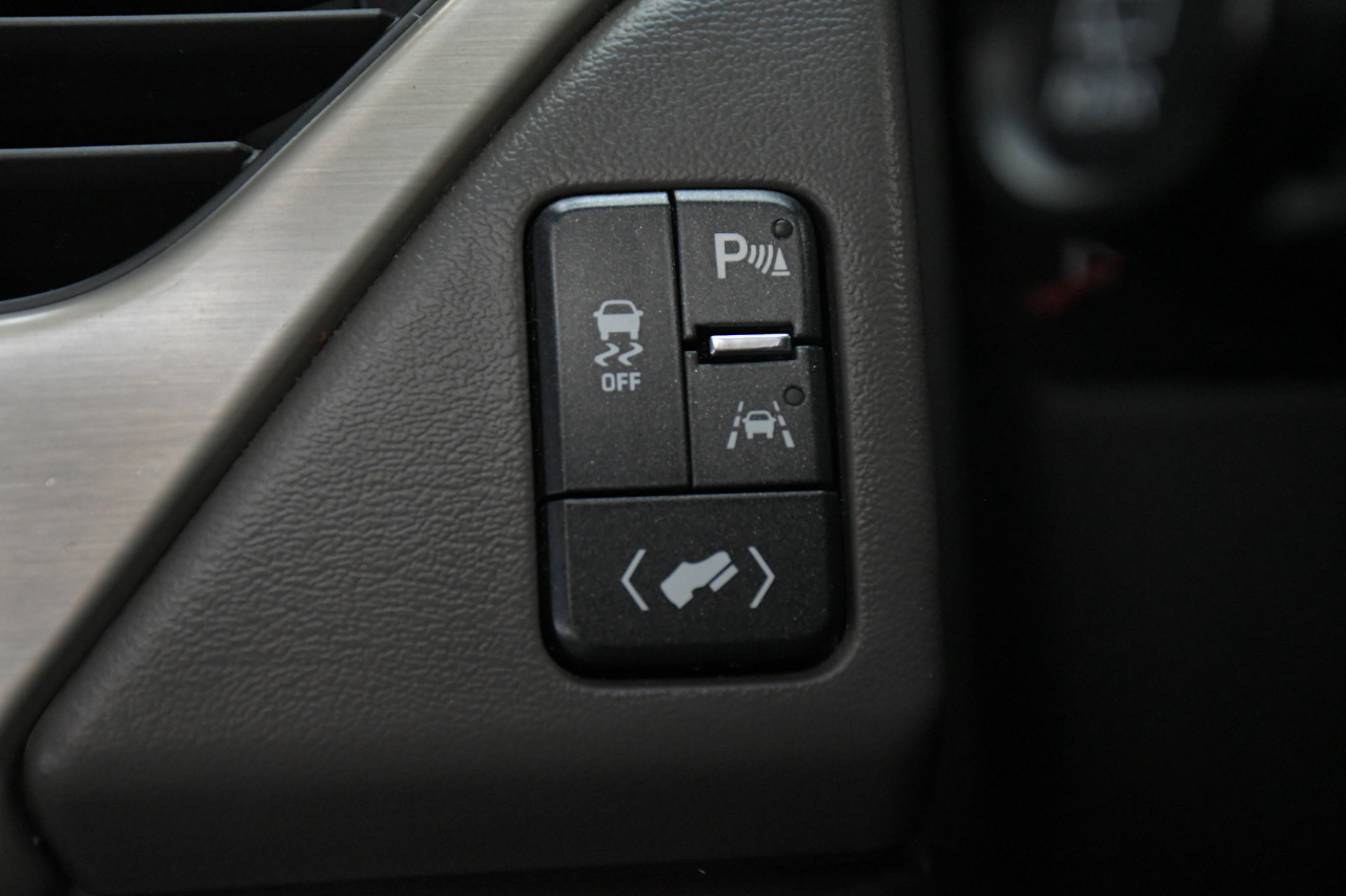 GMC Yukon XL Denali 4WD 2016