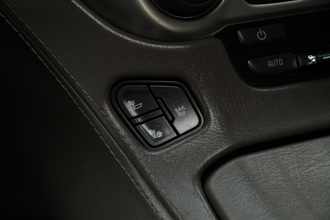 GMC Yukon XL Denali 4WD 2016