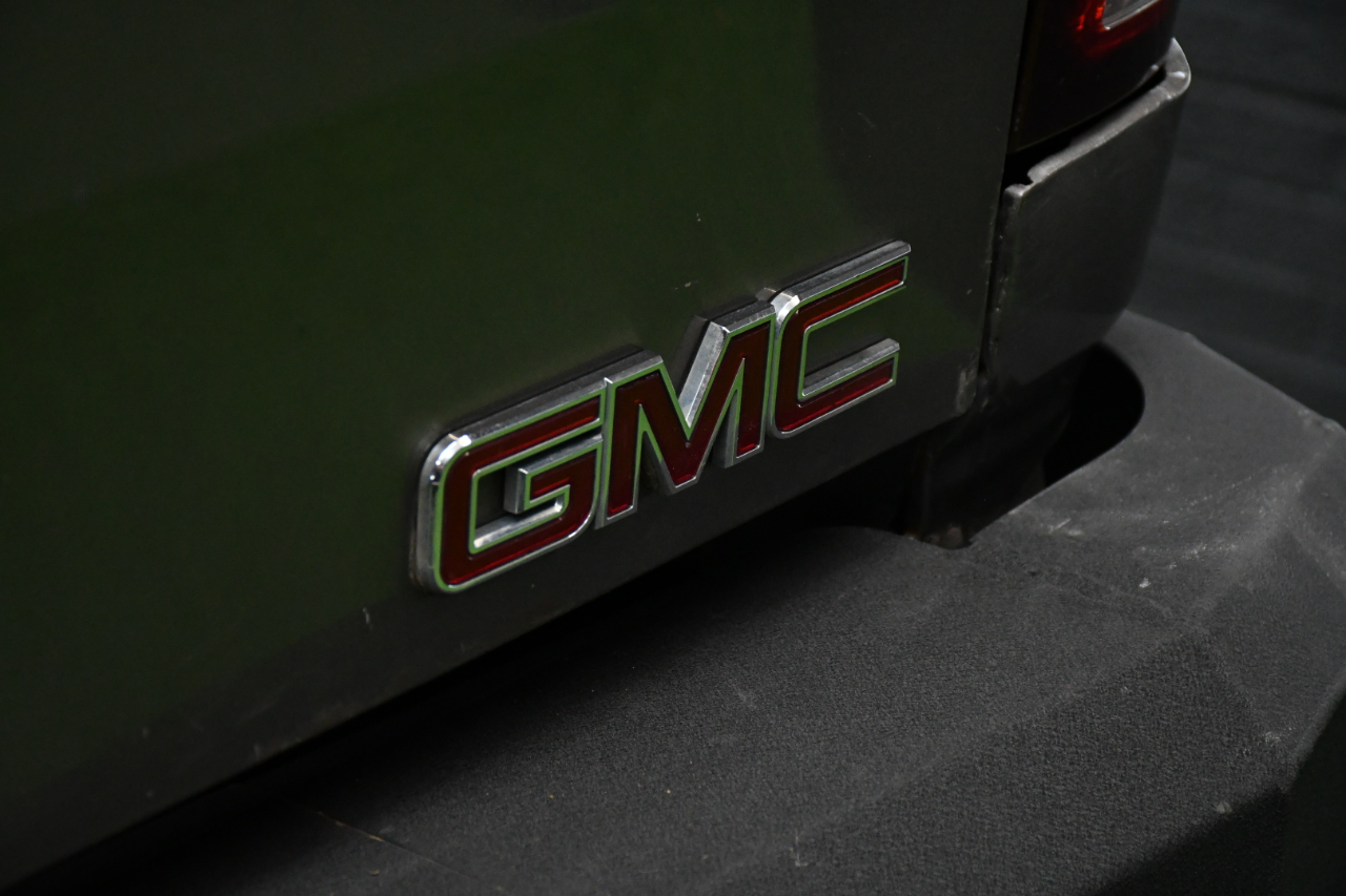 GMC Sierra 2500HD SLT Crew Cab 4WD 2013