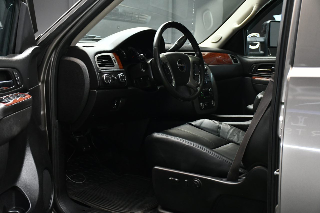 GMC Sierra 2500HD SLT Crew Cab 4WD 2013