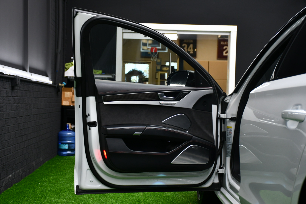 Audi S8 4.0 Sedan quattro Tiptronic 2017