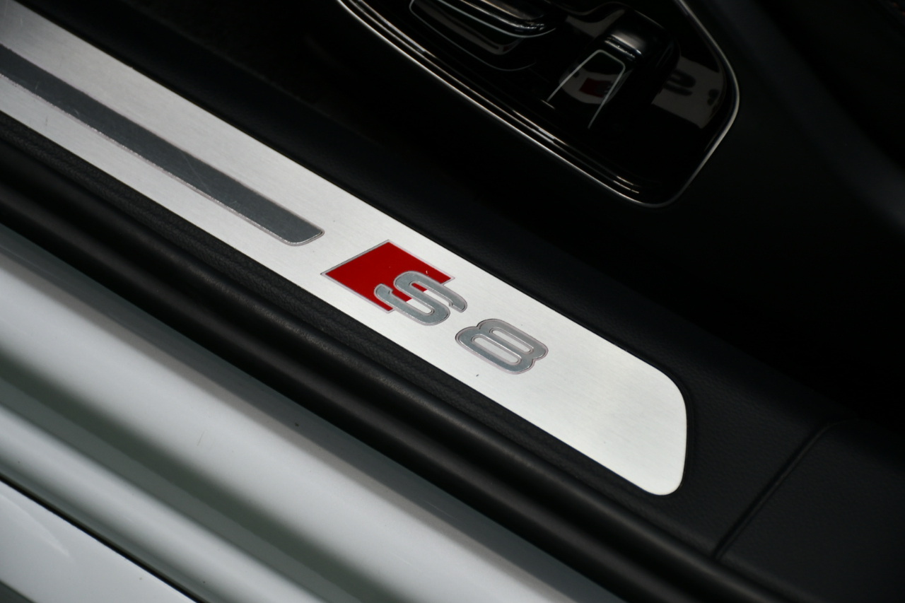 Audi S8 4.0 Sedan quattro Tiptronic 2017
