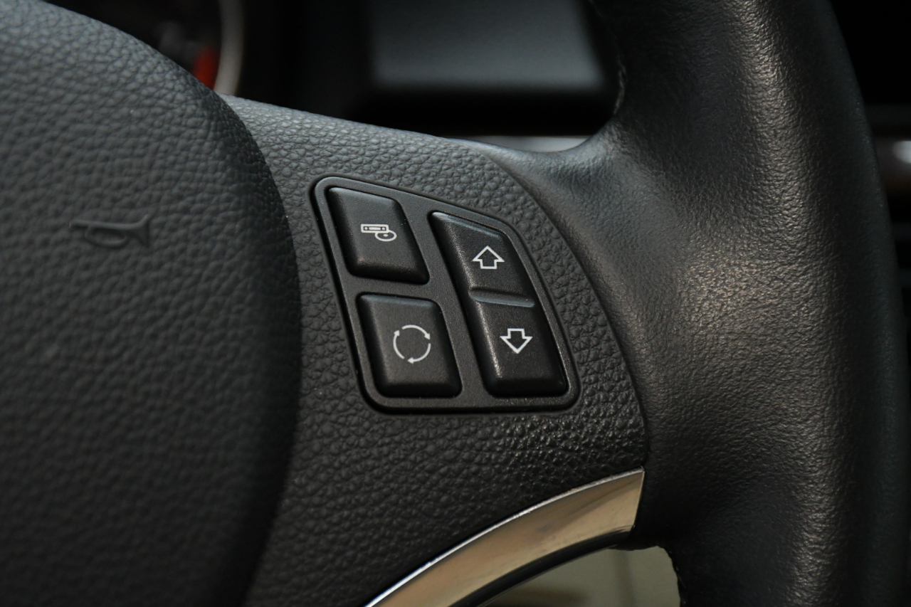 BMW 3-Series 335i Coupe 2011