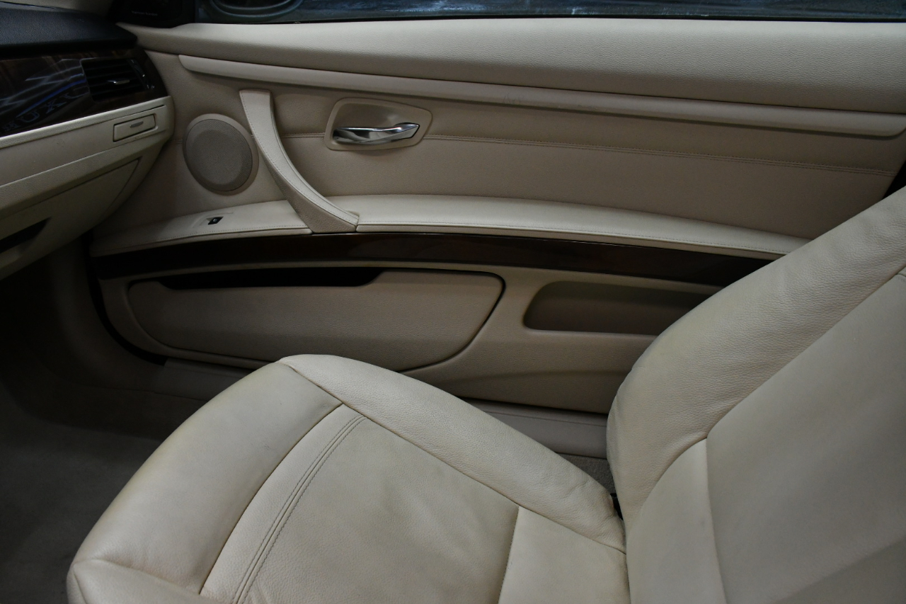 BMW 3-Series 335i Coupe 2011