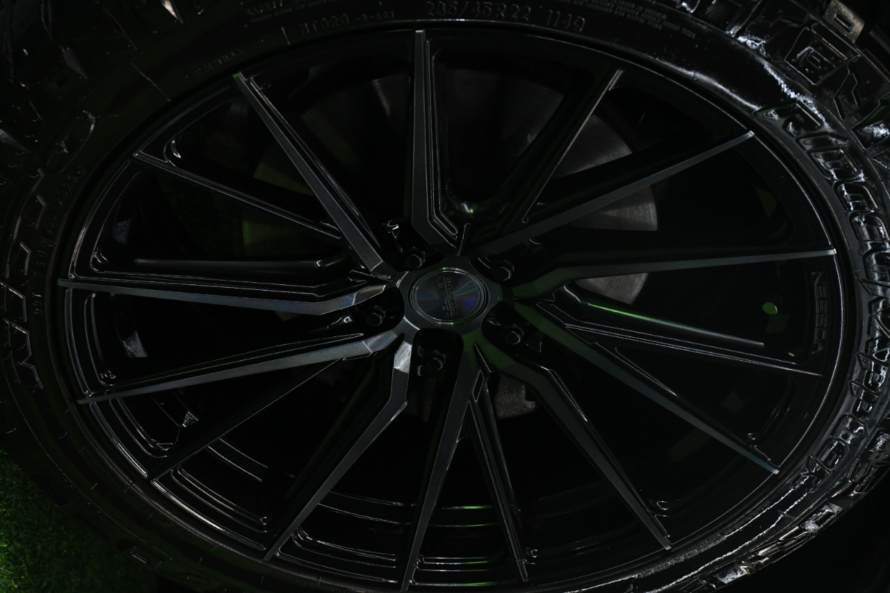 Land Rover Defender 110 S 2023