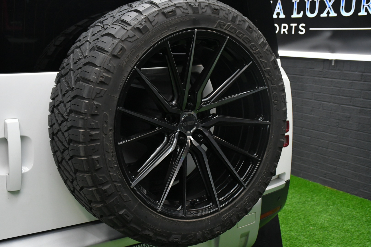 Land Rover Defender 110 S 2023