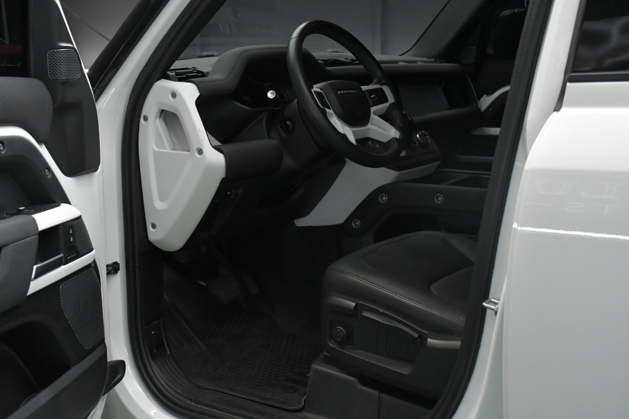Land Rover Defender 110 S 2023