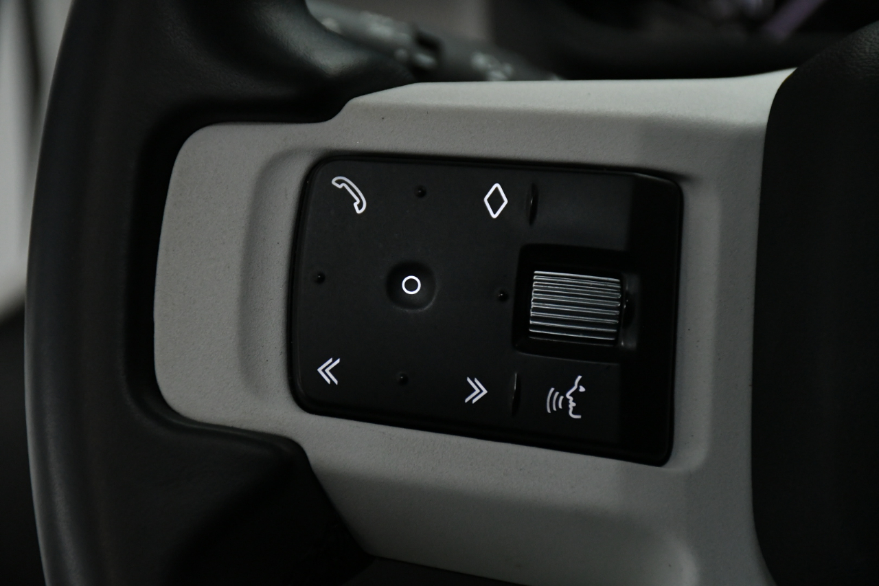 Land Rover Defender 110 S 2023