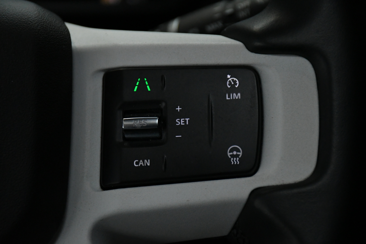 Land Rover Defender 110 S 2023