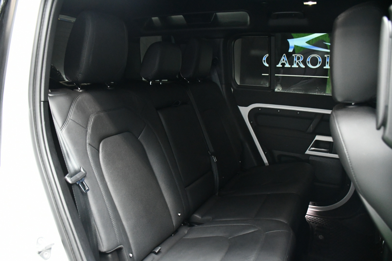 Land Rover Defender 110 S 2023