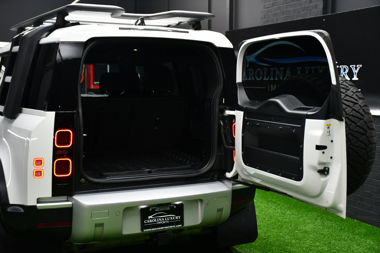 Land Rover Defender 110 S 2023