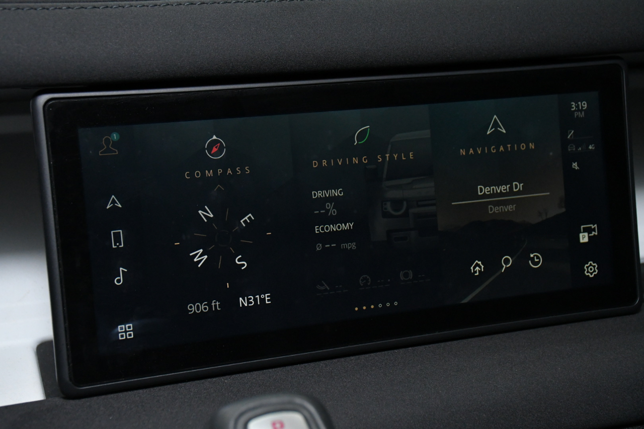 Land Rover Defender 110 S 2023