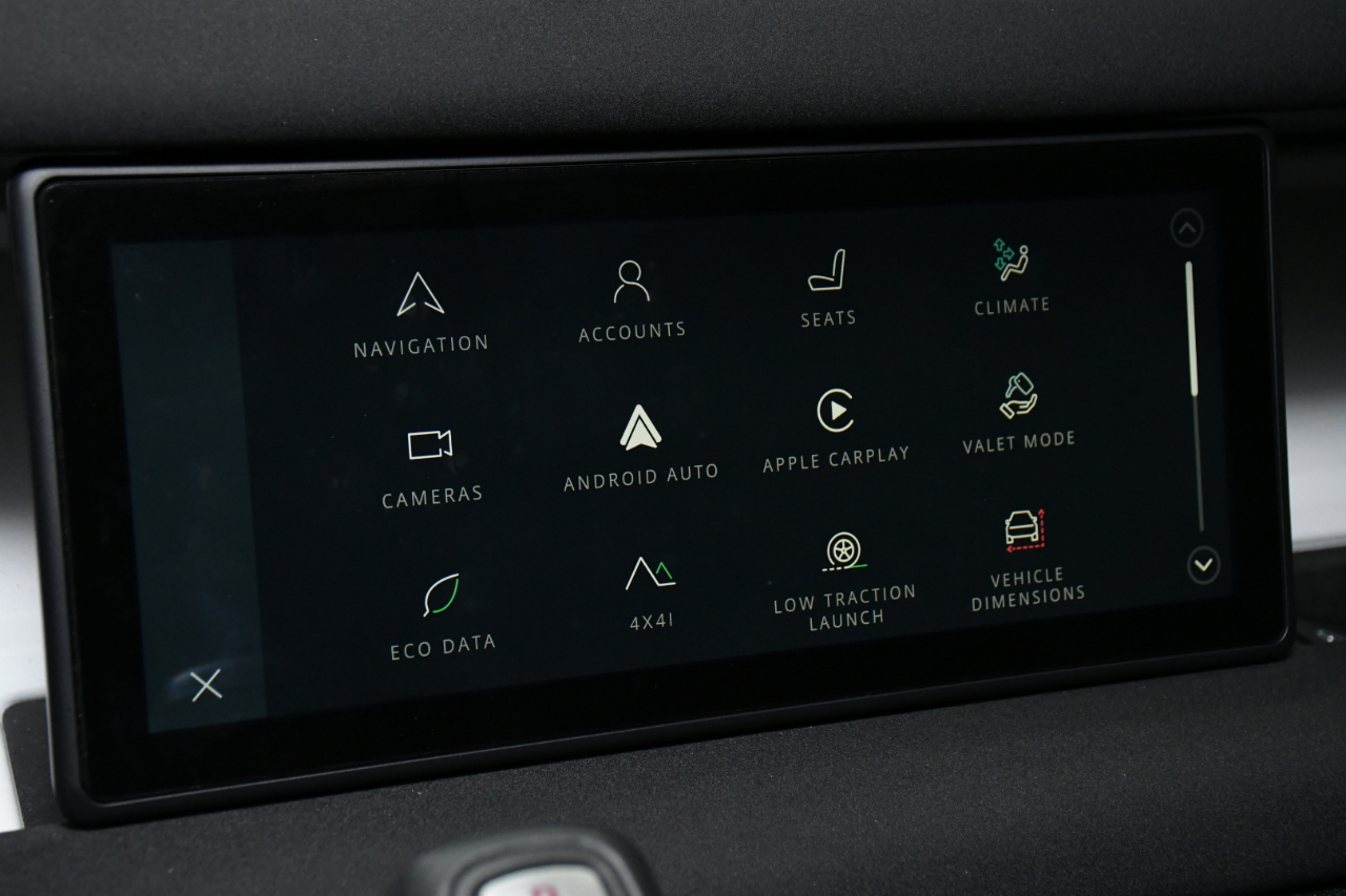 Land Rover Defender 110 S 2023