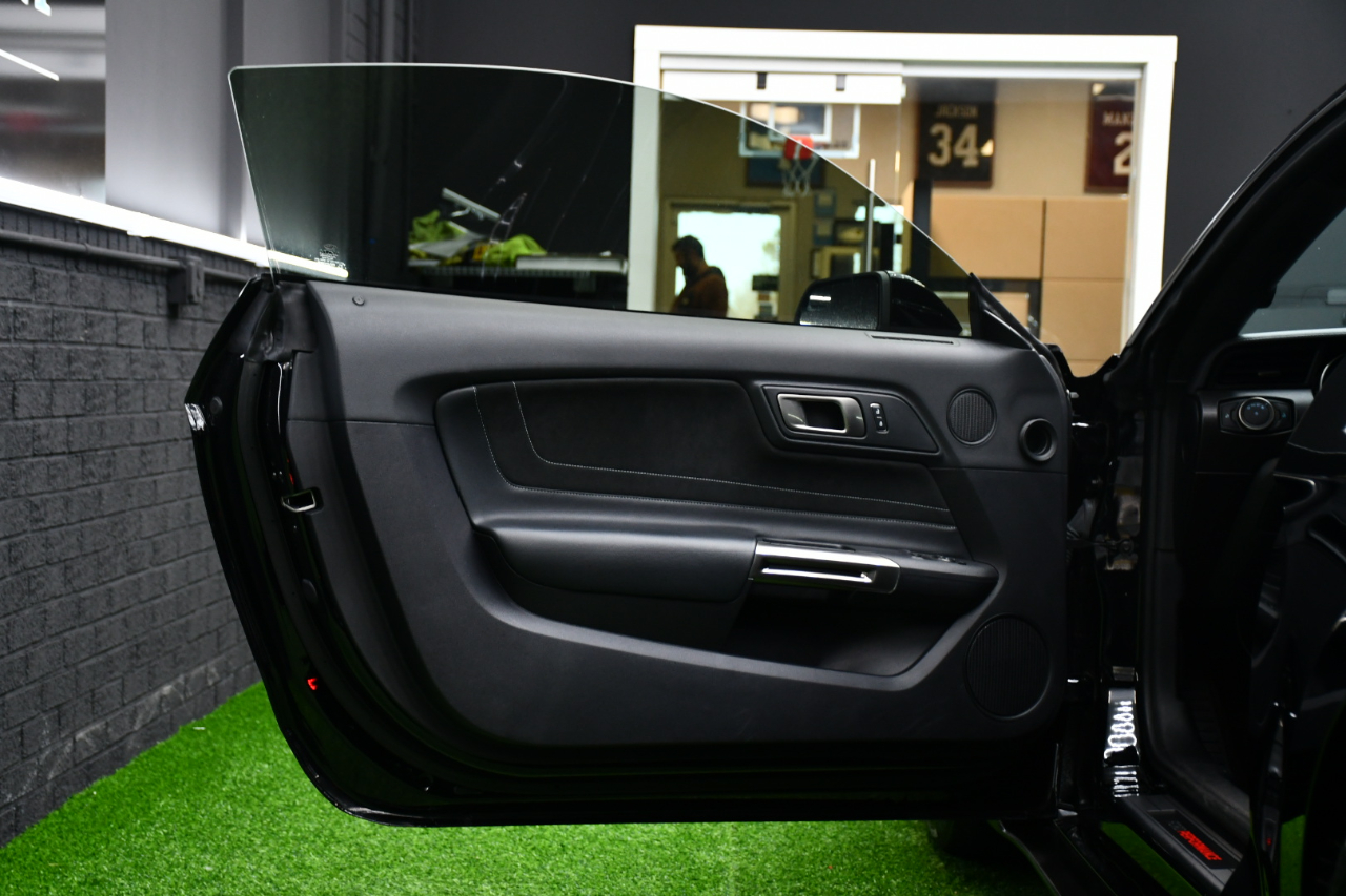 Ford Shelby GT350 Base 2017