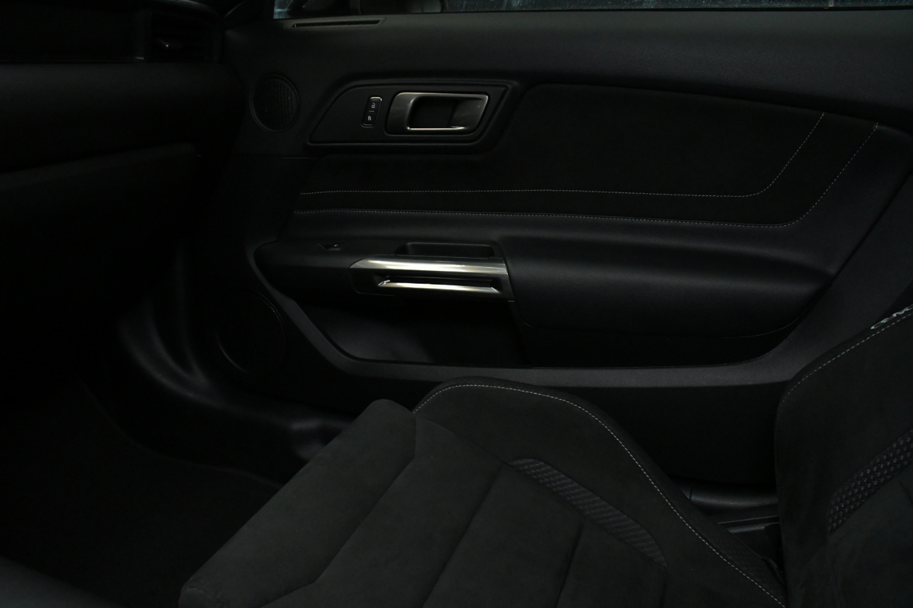 Ford Shelby GT350 Base 2017