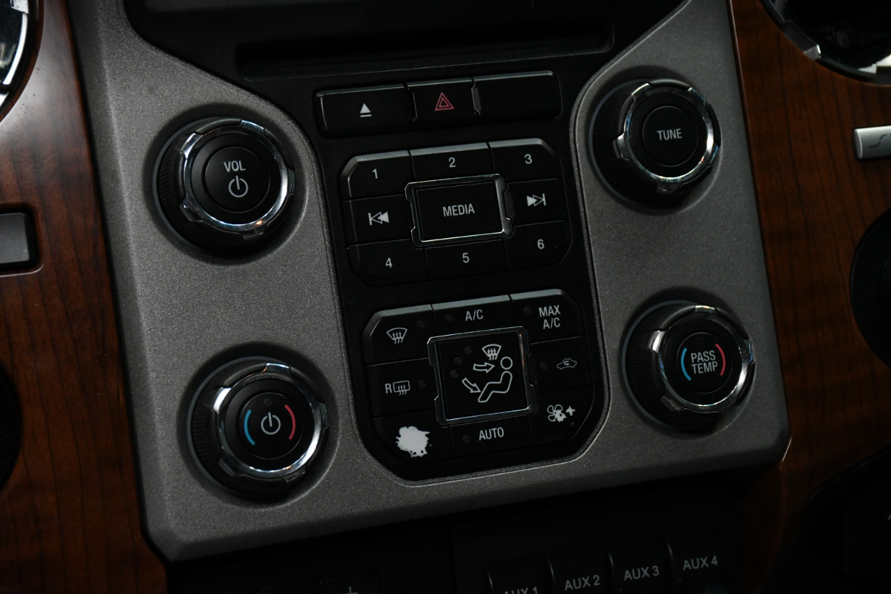 Ford F-350 SD King Ranch Crew Cab Long Bed 4WD 2015