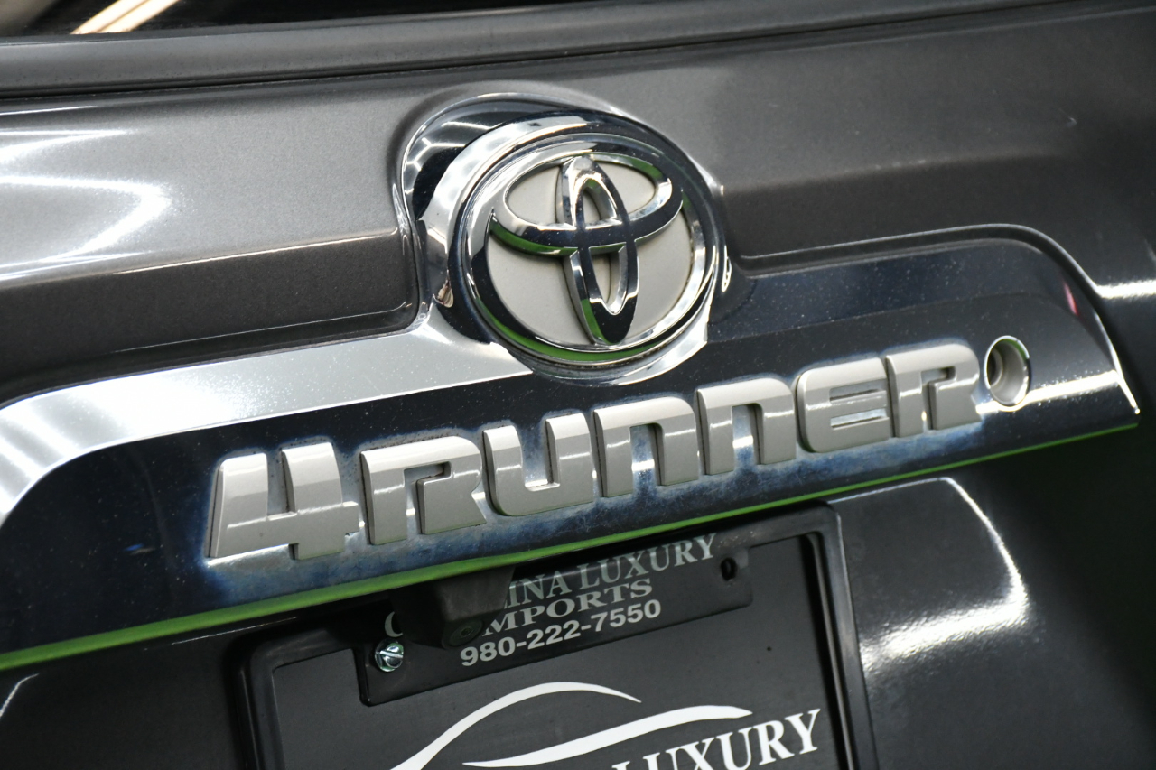 Toyota 4Runner SR5 2WD 2013