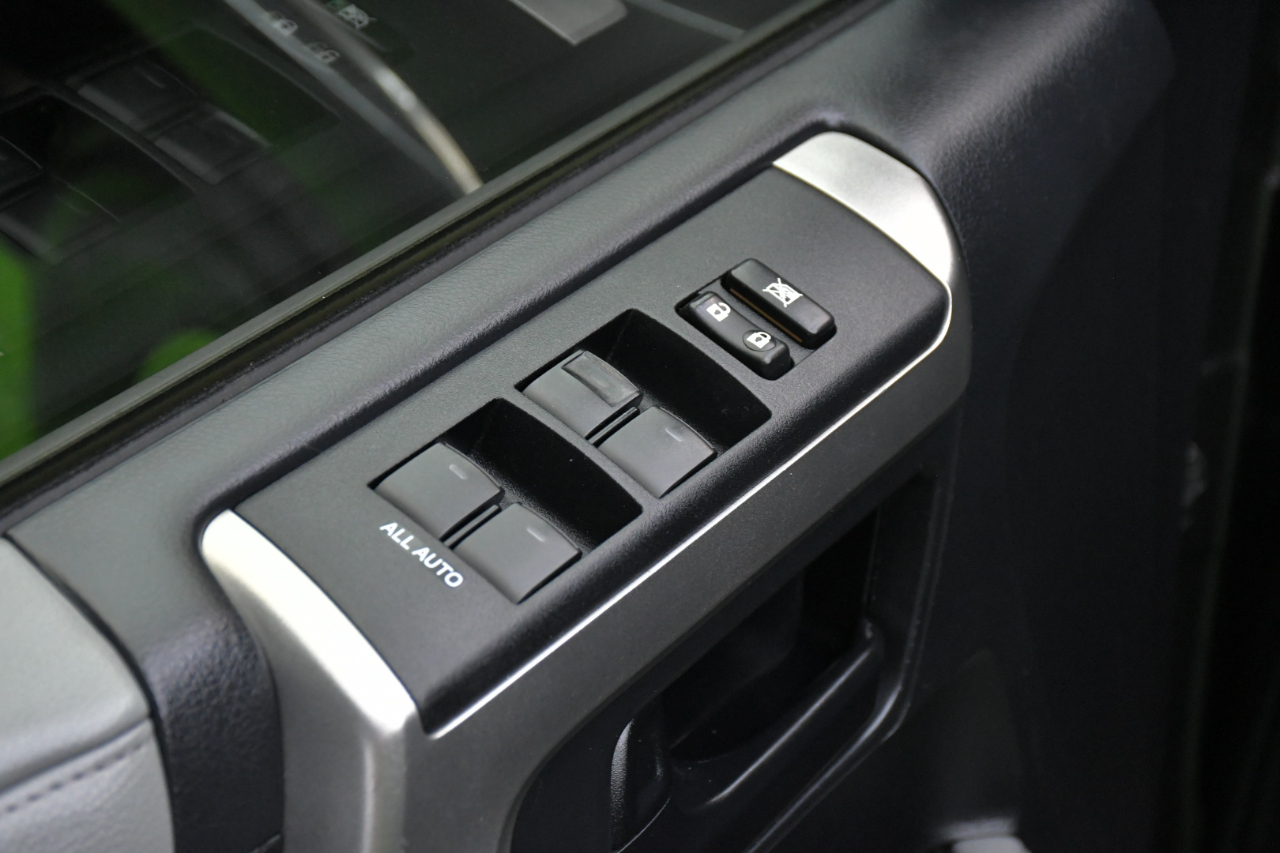 Toyota 4Runner SR5 2WD 2013