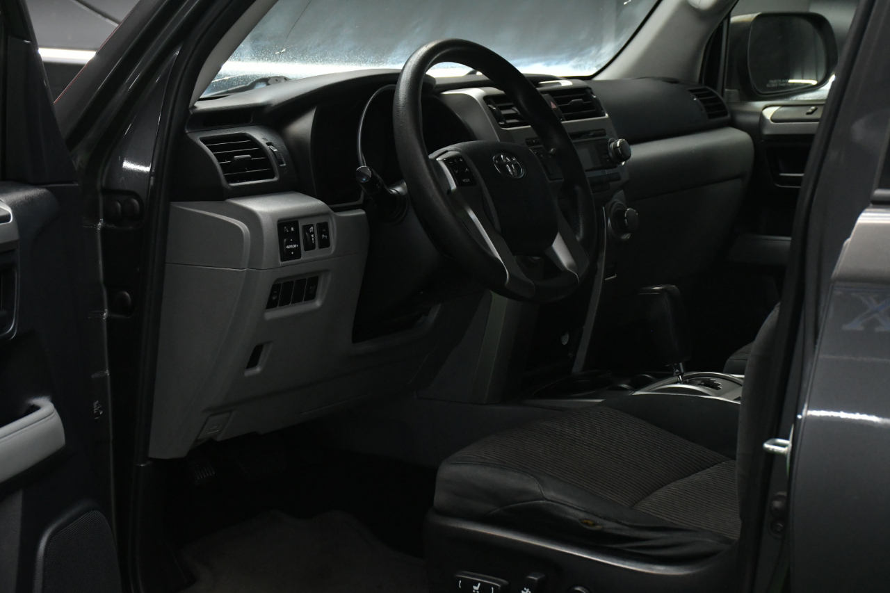 Toyota 4Runner SR5 2WD 2013