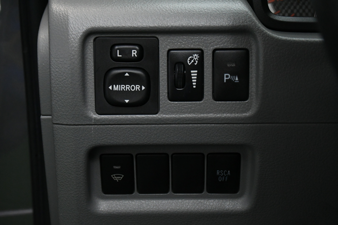 Toyota 4Runner SR5 2WD 2013