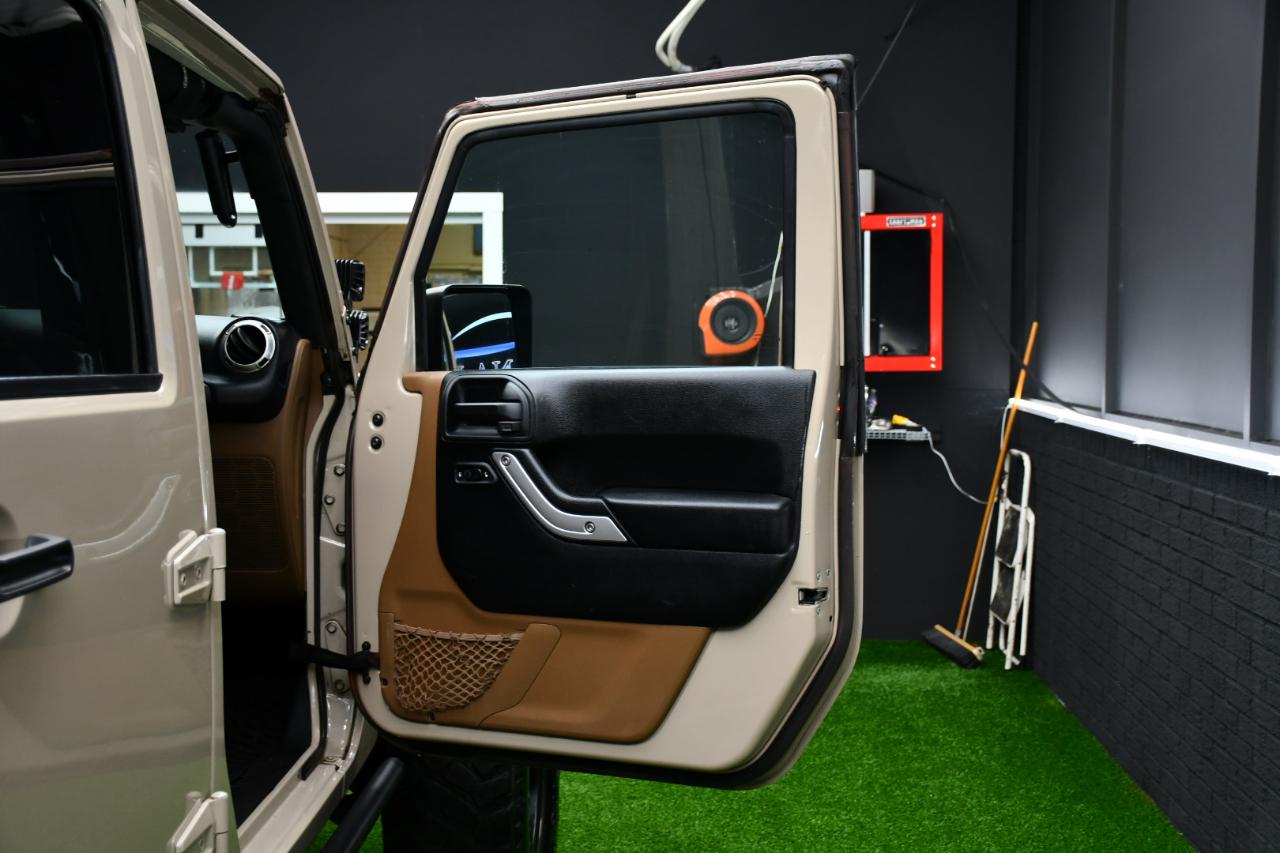 Jeep Wrangler Unlimited Rubicon 4WD 2016