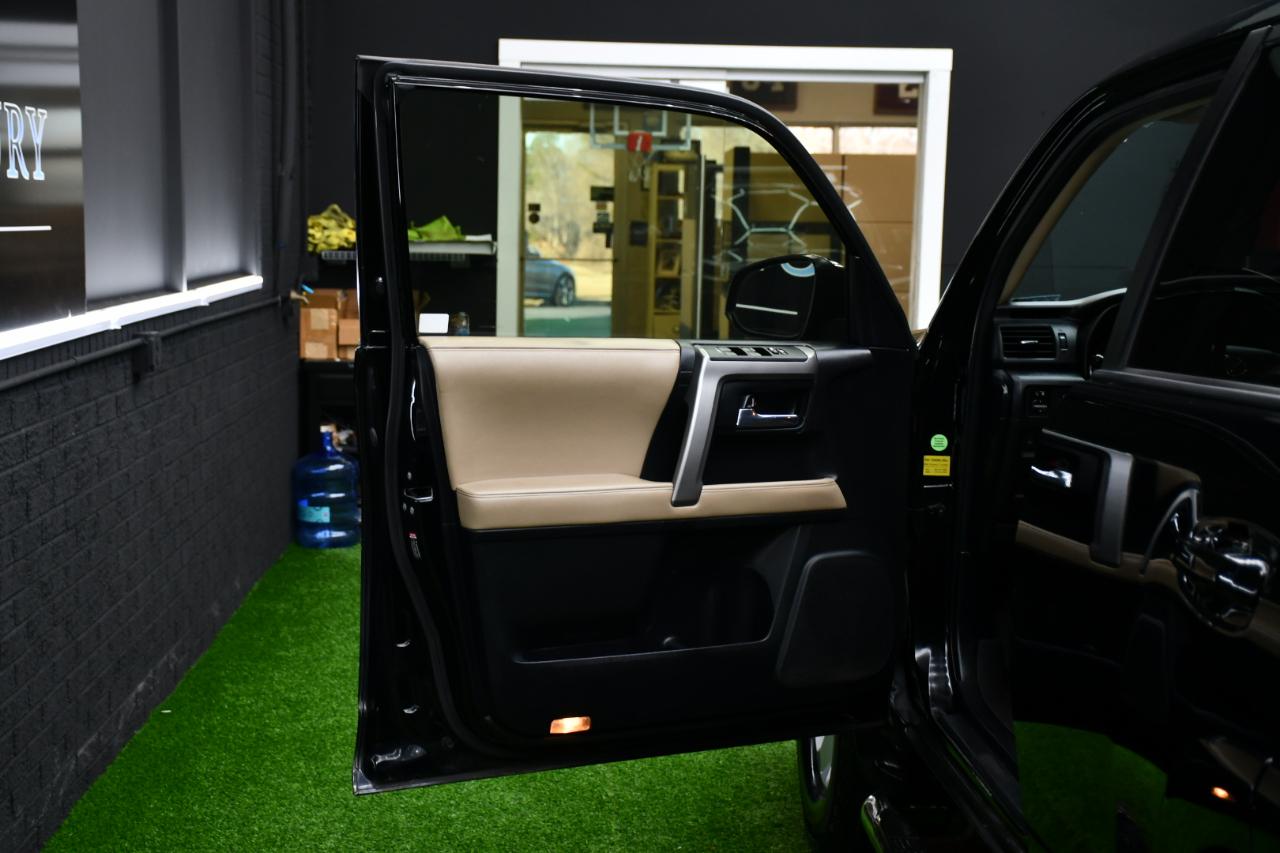 Toyota 4Runner SR5 2WD 2015