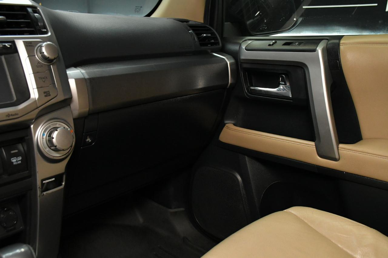 Toyota 4Runner SR5 2WD 2015