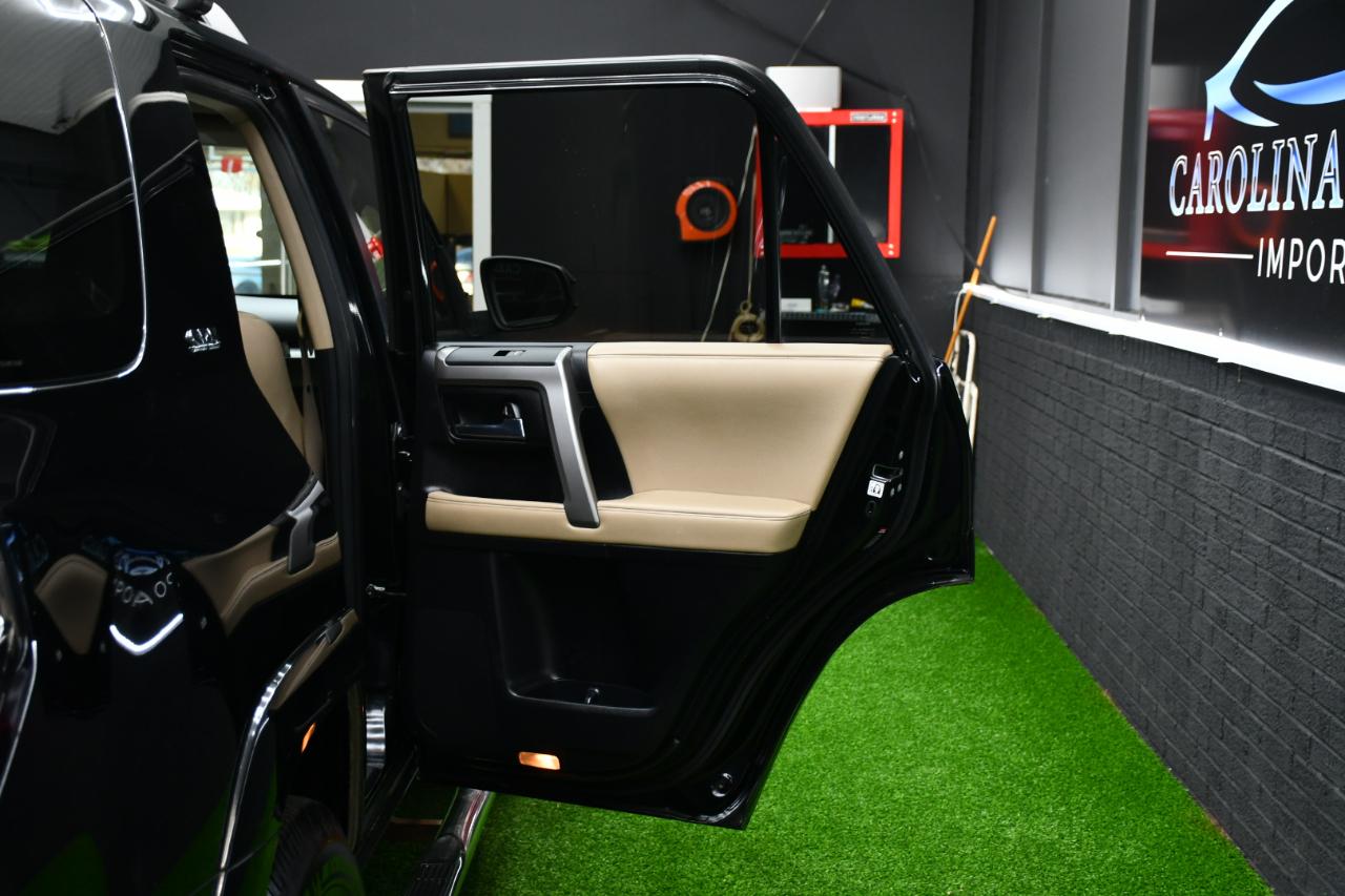 Toyota 4Runner SR5 2WD 2015