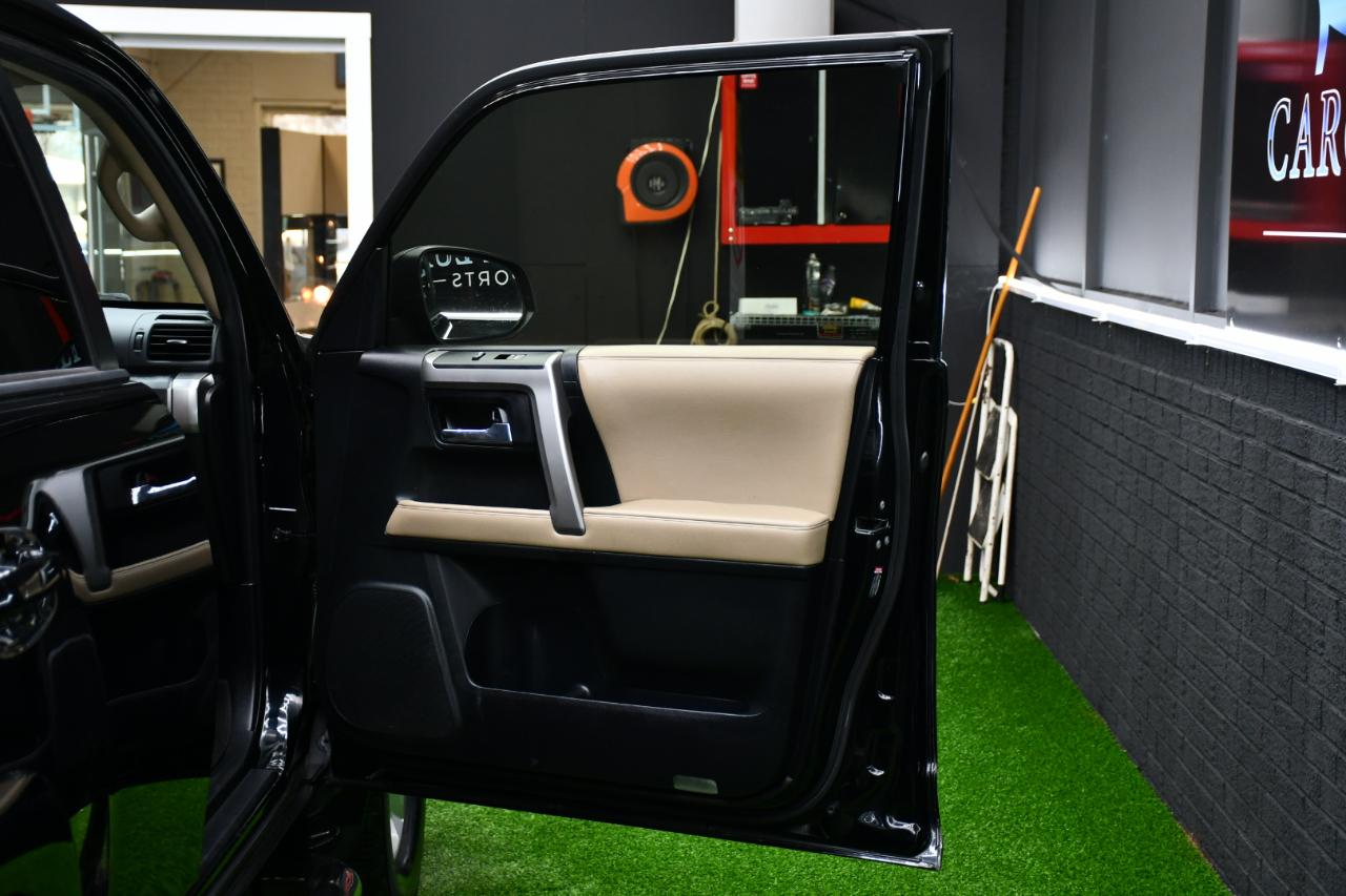 Toyota 4Runner SR5 2WD 2015