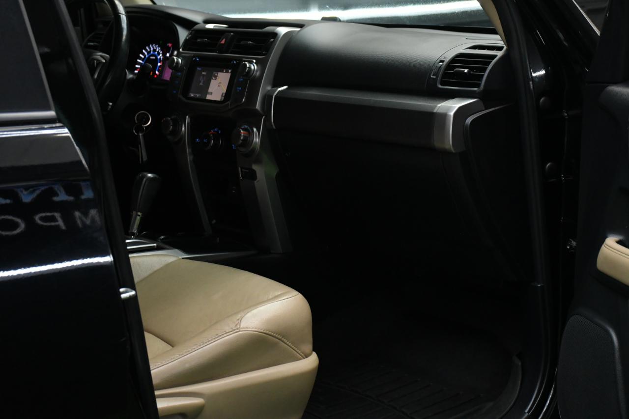 Toyota 4Runner SR5 2WD 2015