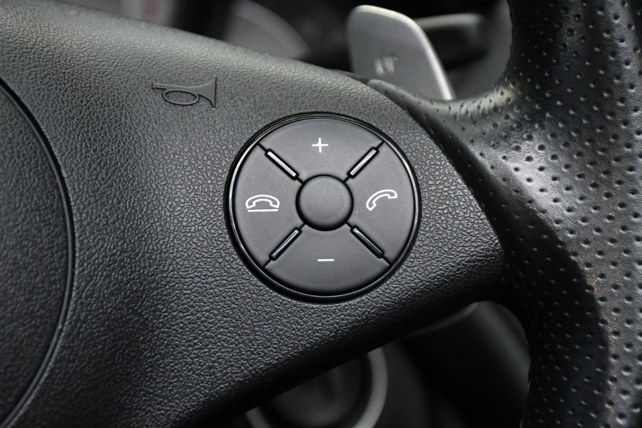 Mercedes-Benz SL-Class SL63 AMG 2011