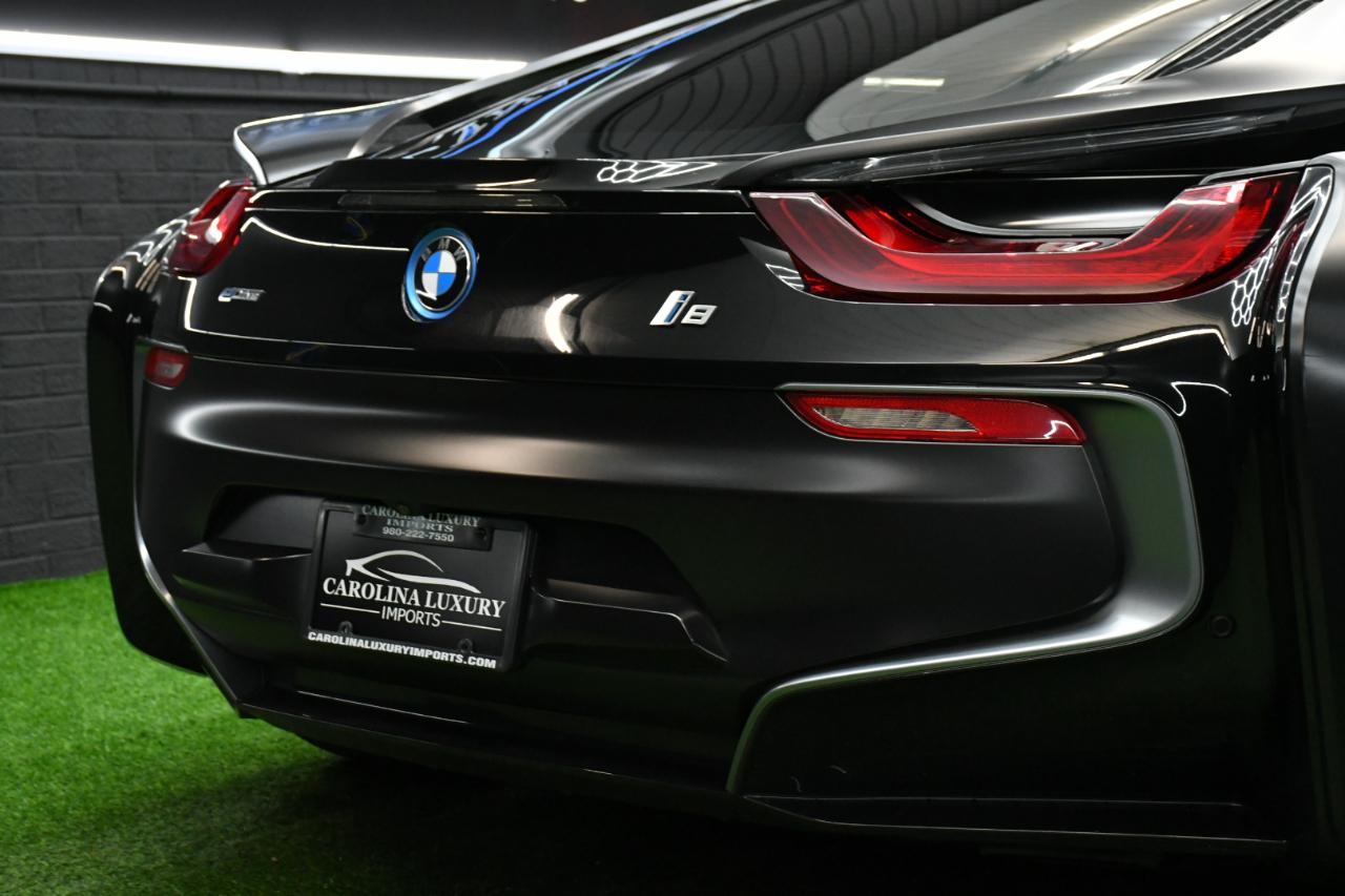 BMW i8 2D Coupe 2016