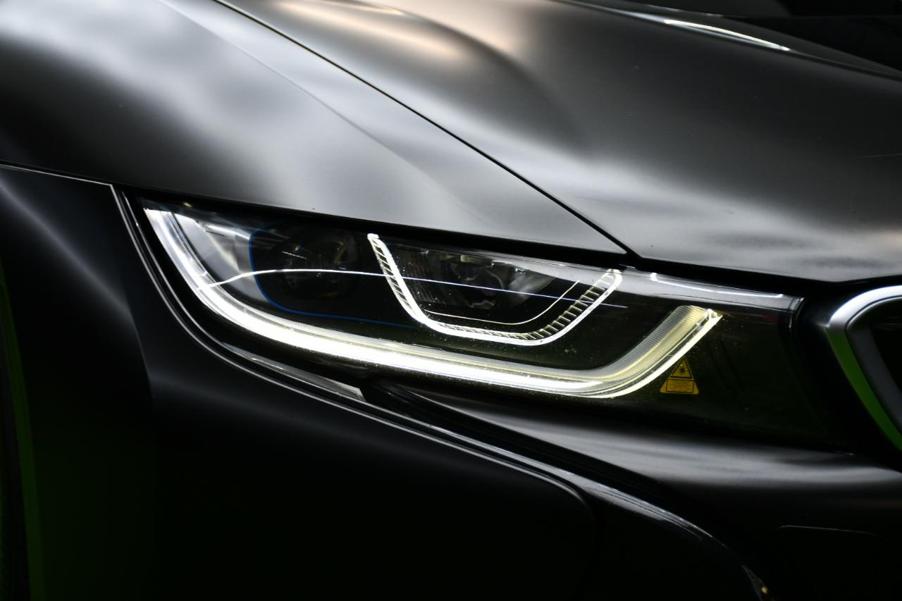 BMW i8 2D Coupe 2016