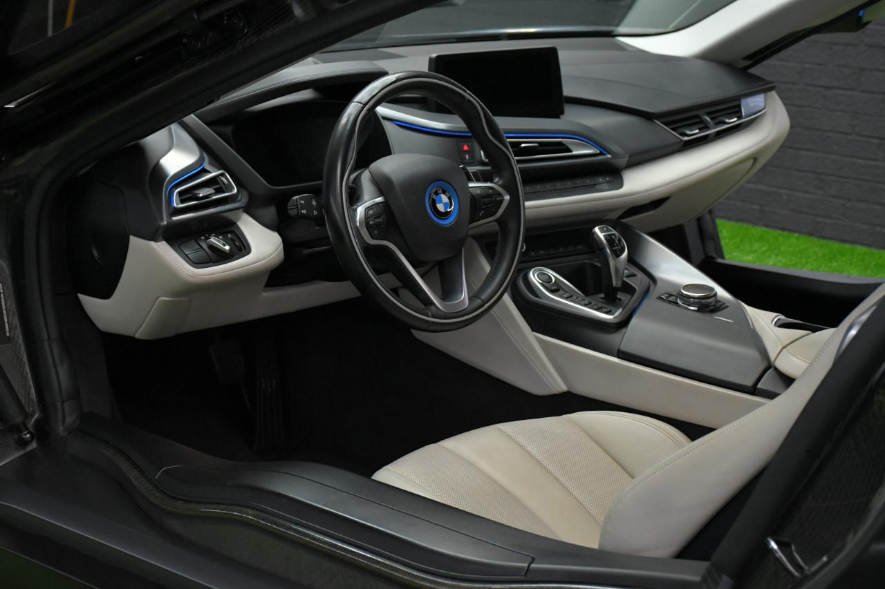 BMW i8 2D Coupe 2016