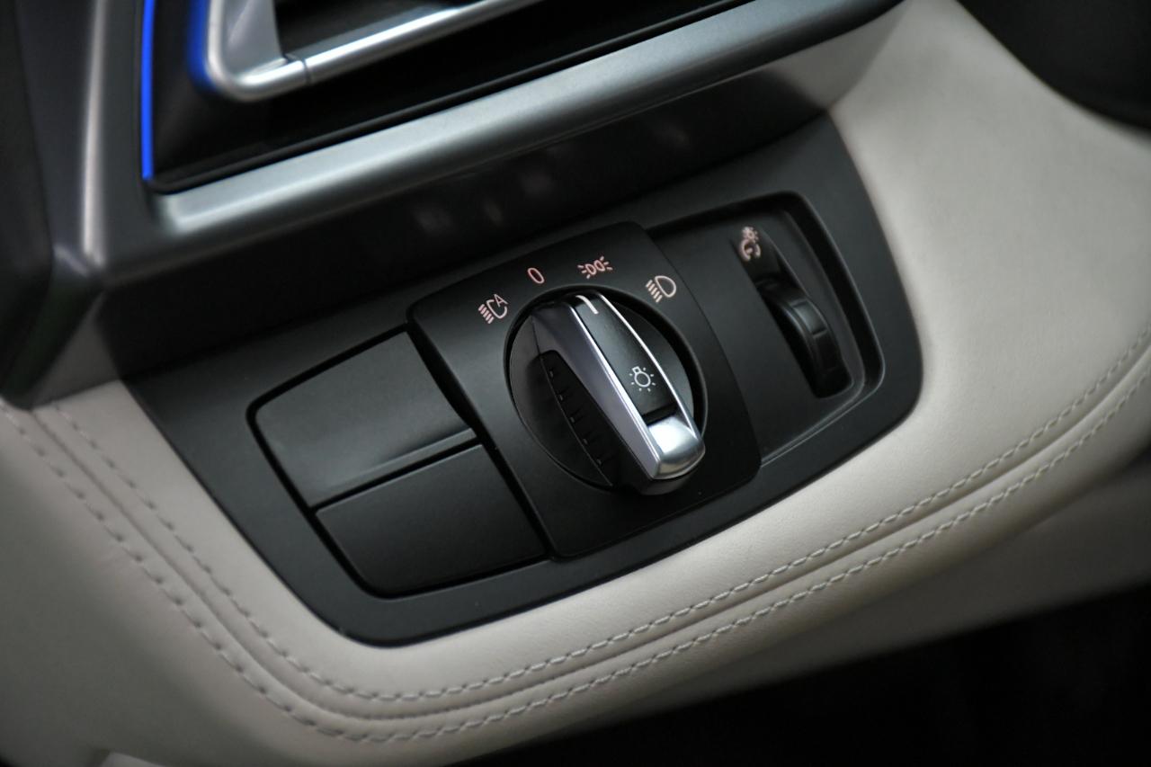 BMW i8 2D Coupe 2016